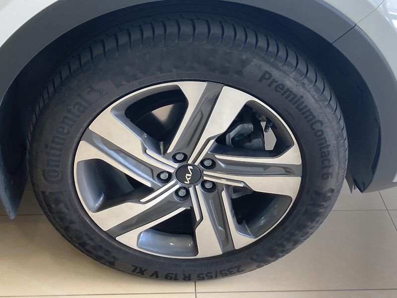 Kia Sorento HEV G 1.6 T-GDI GAMM - fotka 5 z 45