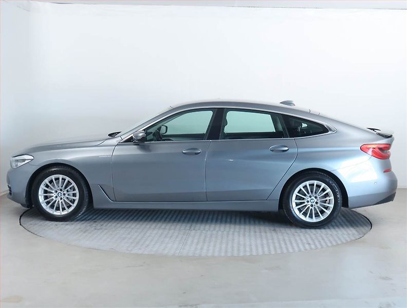 BMW Řada 6 (2018) Sport Line 630i GT - fotka 3 z 21