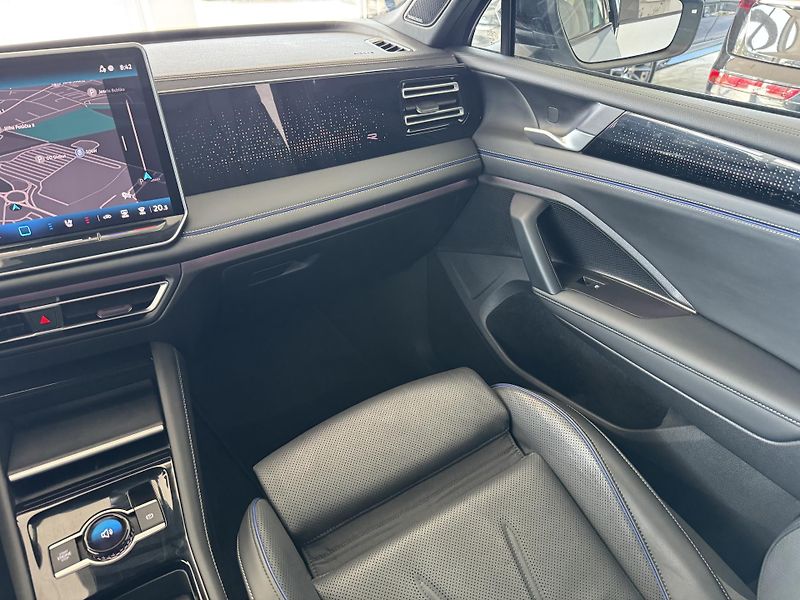 Volkswagen Tiguan (2024) 2,0TSI R DSG 4M TAŽNÉ LED ACC - fotka 13 z 43