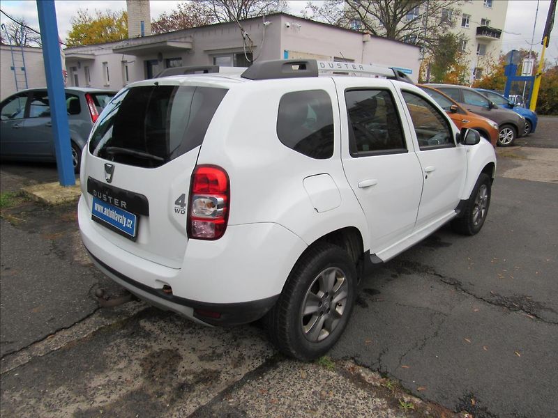 Dacia Duster 1,6 i 84kW 4x4 - fotka 6 z 25