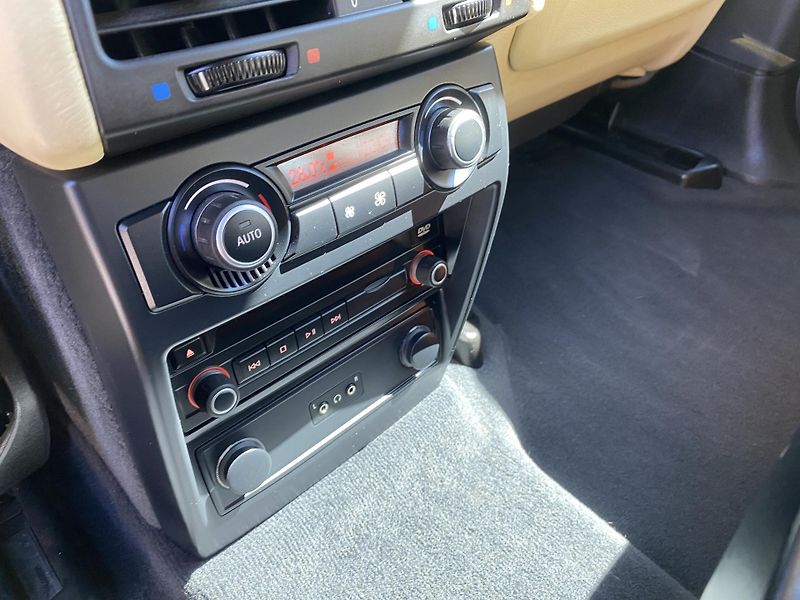 BMW X6 4.0D 4x4 310PS FULL CZ DPH 1A! - fotka 142 z 166