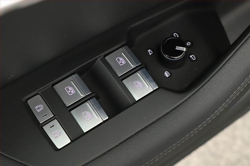 Audi A6 Allroad (2022) 50 TDI - fotka 24 z 29