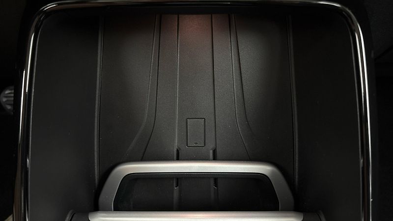 BMW Řada 2 218i AUT Luxury Line - fotka 23 z 27