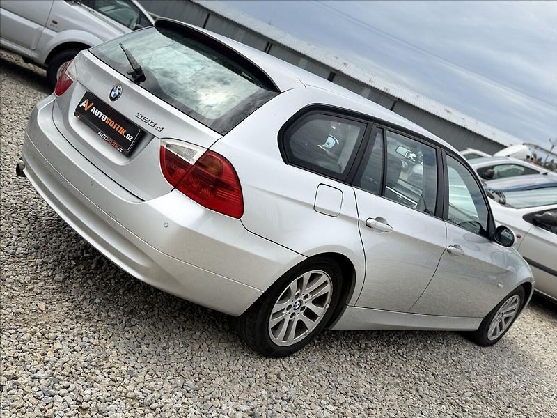 BMW Řada 3 2,0 d 120kW NOVÁ STK - fotka 5 z 19
