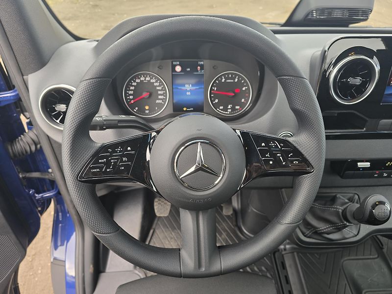 Mercedes-Benz Sprinter (2026) HÁKOVÝ NOSIČ - fotka 8 z 17