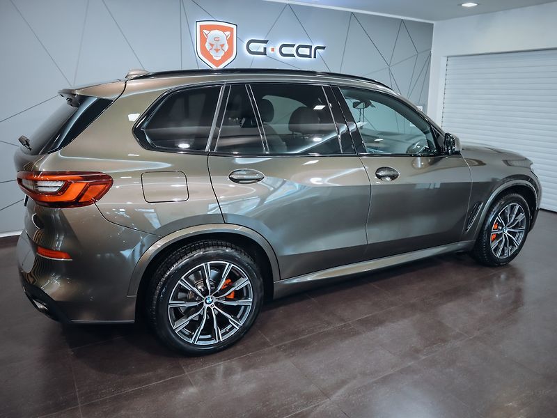 BMW X5 30d xDrive, M-Paket - fotka 3 z 20