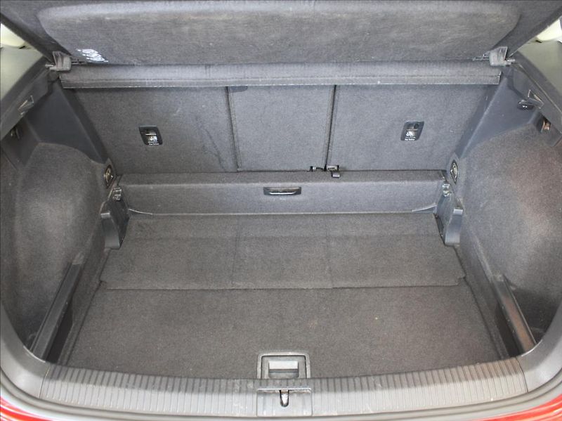 Volkswagen Golf Sportsvan 1,6 TDi 81kW Highline 120tkm! - fotka 22 z 23