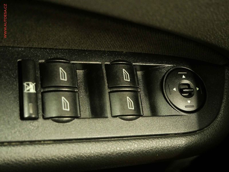 Ford Focus (2006) 1.8TDCi, AC, temp - fotka 14 z 20