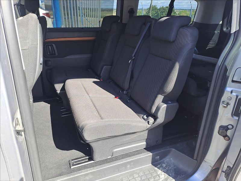 Toyota ProAce Verso 2,0 D 130 kW AUTOMAT CZ - fotka 6 z 18