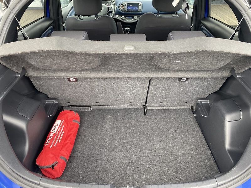 Toyota Yaris 1.5i, ČR, Selection, záruka - fotka 31 z 33
