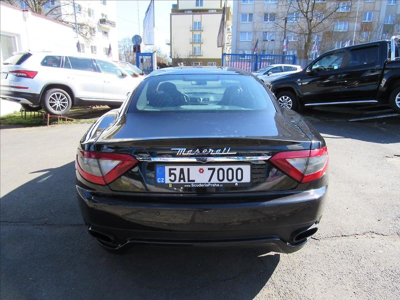 Maserati GranTurismo 4,7 V8 Sport - fotka 5 z 37