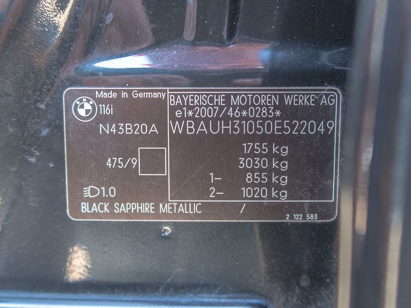 BMW Řada 1 (2010) 116i 90KW – DIGI KLIMA - fotka 36 z 38