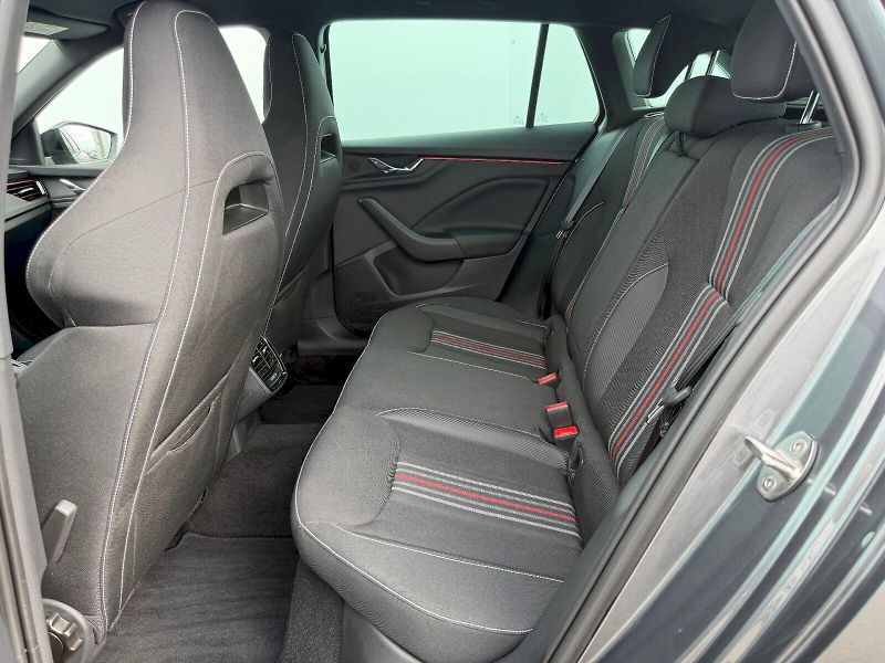 Škoda Scala (2025) 1,0TSI 85kW DSG MONTE CARLO - fotka 30 z 36