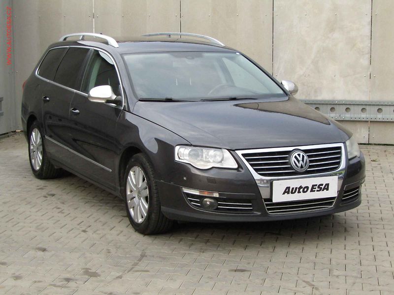 Volkswagen Passat (2010) 2.0TDi, Navigace - fotografie inzerátu