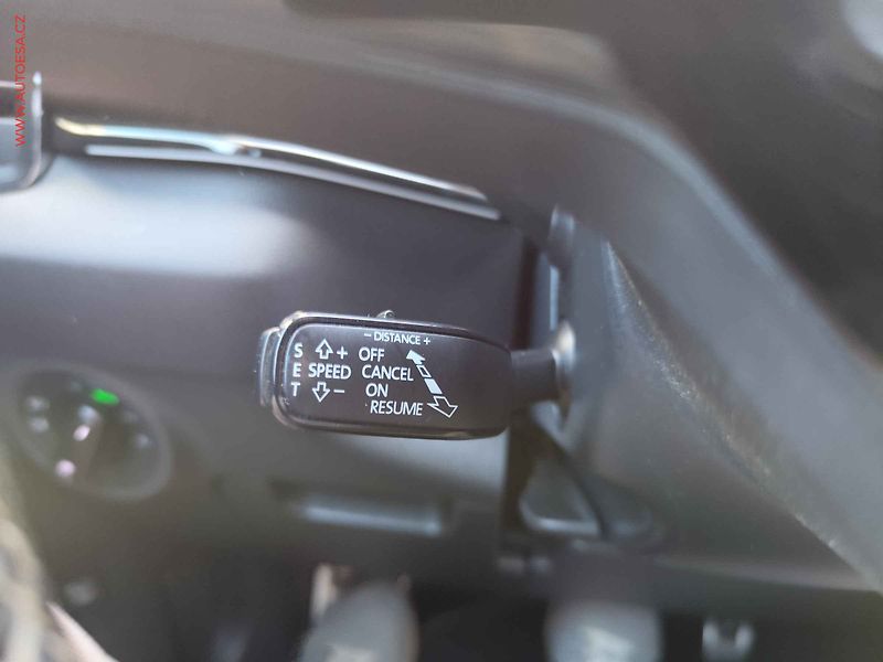 Škoda Karoq (2019) 2.0 TSi 4x4, SportLine, DSG - fotka 27 z 33