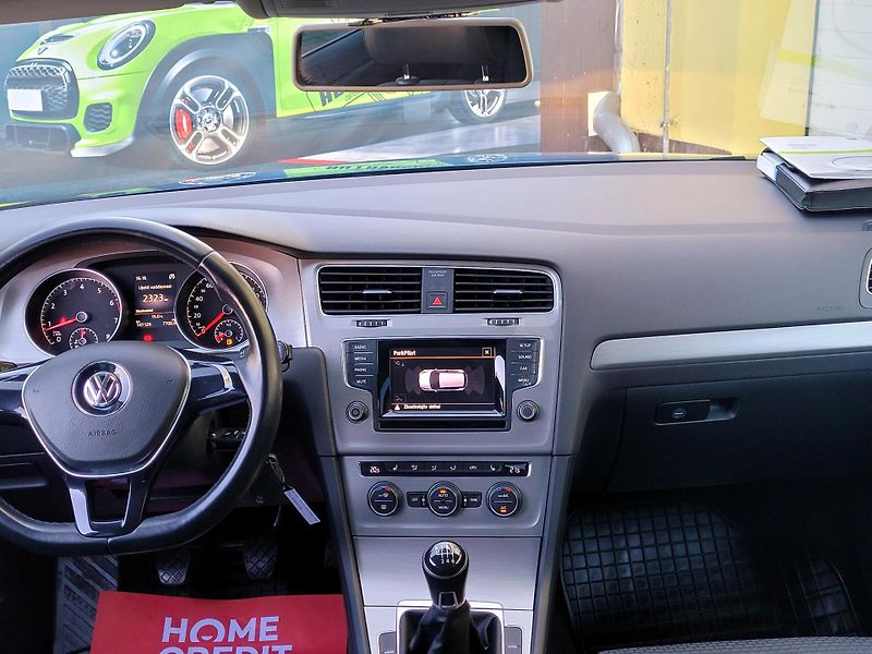 Volkswagen Golf CZ, VÝBAVA, SERV.KN.CEBIA      - fotka 46 z 74