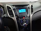 Hyundai i30 (2017) 1.6 CRDi, Tempomat - náhled 12