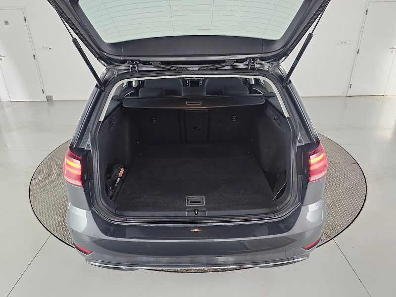 Volkswagen Golf Variant (2019) 1,0 TSI 85kW 7DSG Comfortline - fotka 26 z 26