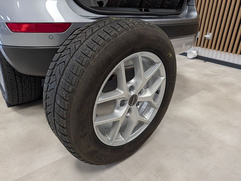 Škoda Yeti TSI OUTDOOR 4x4 - fotka 27 z 35