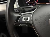 Volkswagen Passat 2,0 R-LINE DSG 4X4 VC DCC PANO - náhled 10
