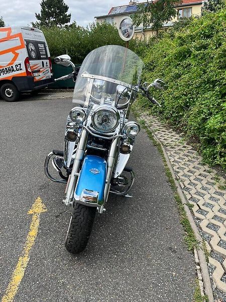 Harley-Davidson FLSTC Heritage Softail Classic (2011) - fotka 7 z 16