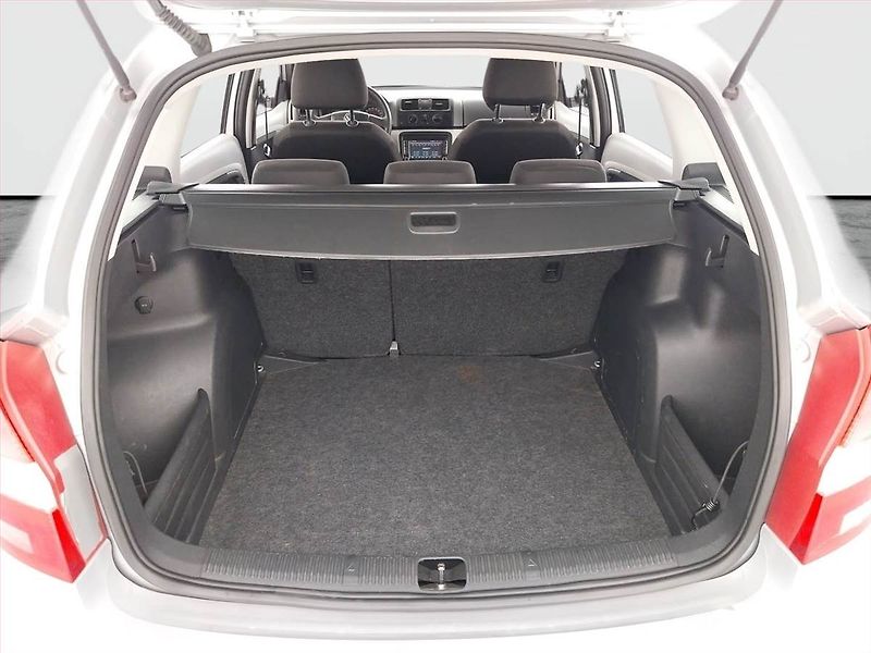 Škoda Fabia (2012) Ambiente 1.2 12V, po STK - fotka 14 z 19