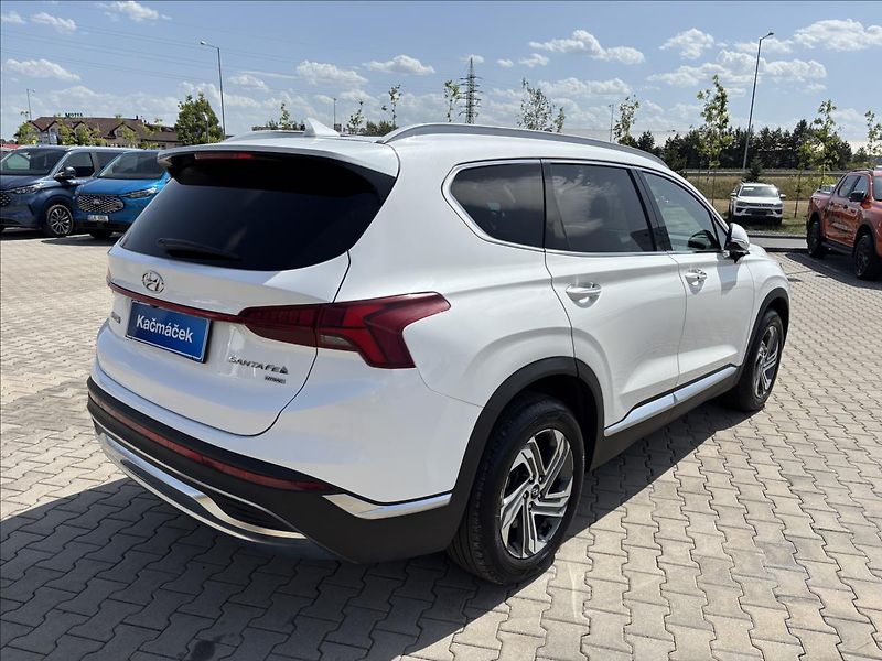 Hyundai Santa Fe 2,2 CRDi Style 4x4 DCT 142kW - fotka 5 z 50