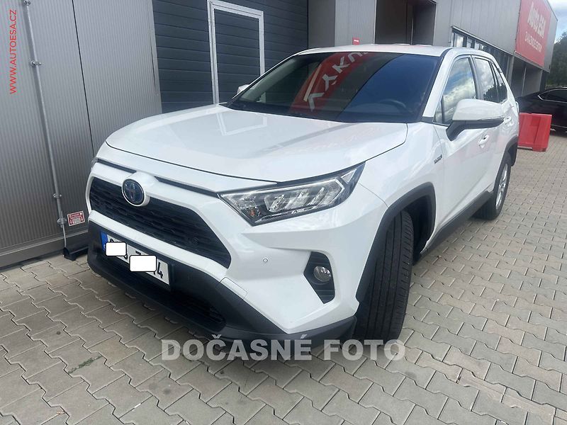 Toyota RAV4 (2021) 2.5 hybrid, ČR, servis.kniha - fotka 1 z 3