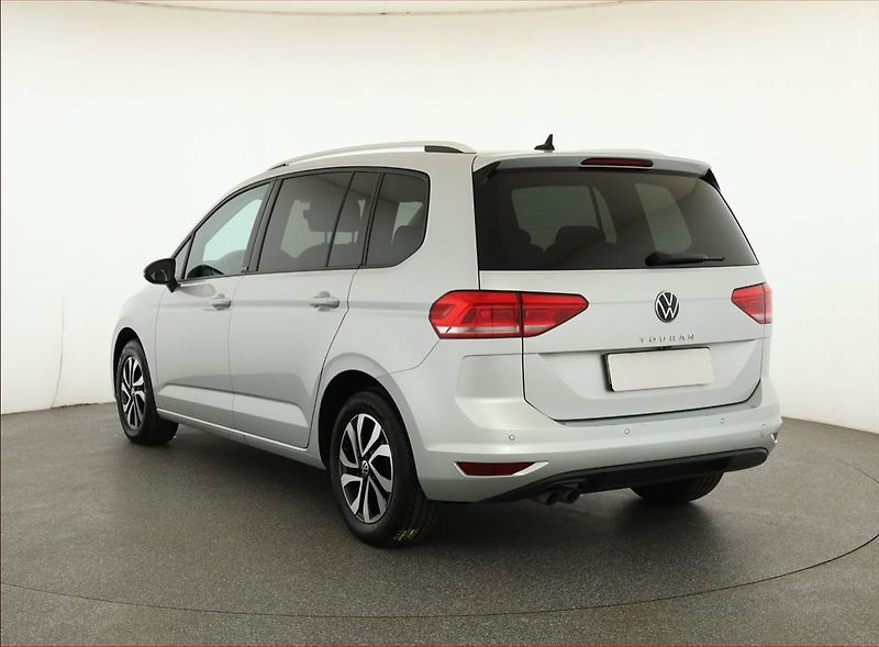Volkswagen Touran (2022) Active 2.0 TDI, Automat - fotka 4 z 18