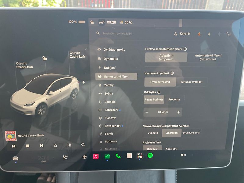 Tesla Model Y RWD 235kw 95,0 % - fotka 22 z 40