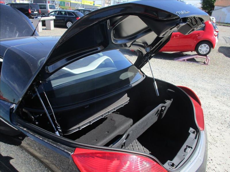 Opel Tigra 1,8 i,klima,serv.kniha, - fotka 19 z 36