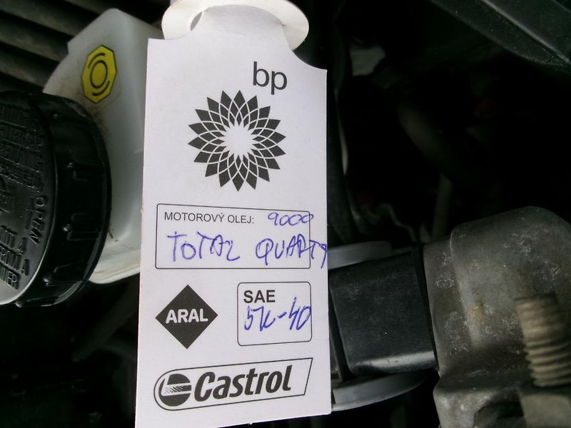 Nissan Qashqai (2007) 2,0i 4WD ALU AC TAŽNÉ BT TEMP - fotka 29 z 29