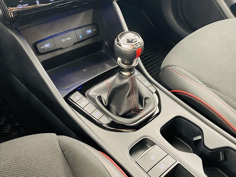Hyundai Tucson 1,6 T-GDI N-line - fotka 14 z 24