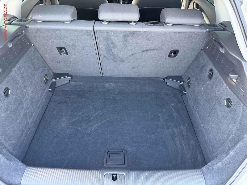 Audi A3 (2015) 1.6 TDi, ČR, AT, bixen, AC - fotka 7 z 14