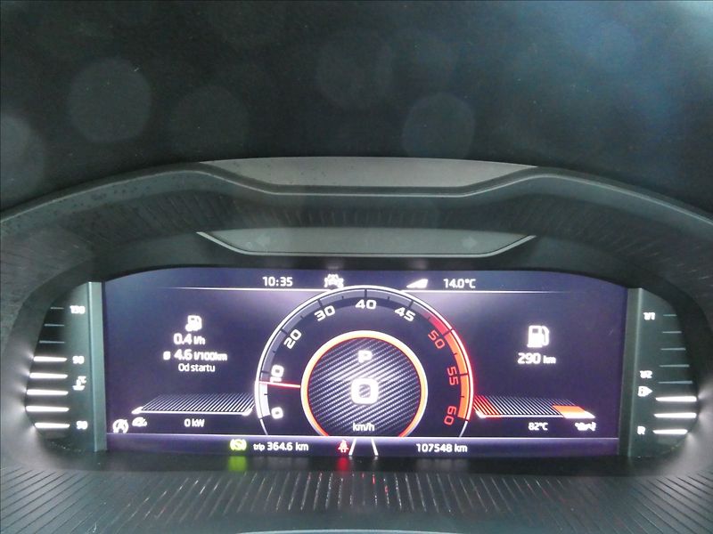 Škoda Scala 1,6 TDi DSG Monte Carlo,DPH,ČR - fotka 41 z 46