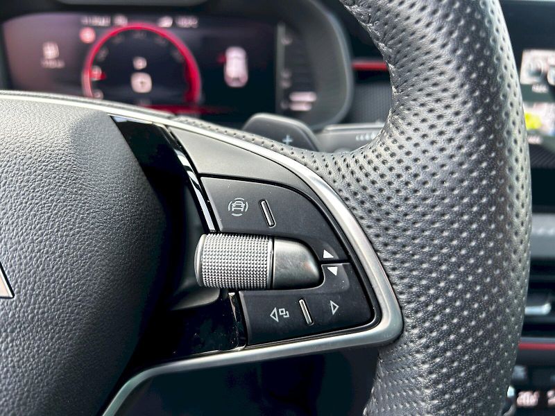 Škoda Scala (2025) 1.0 TSI 85kW DSG Monte Carlo - fotka 9 z 35