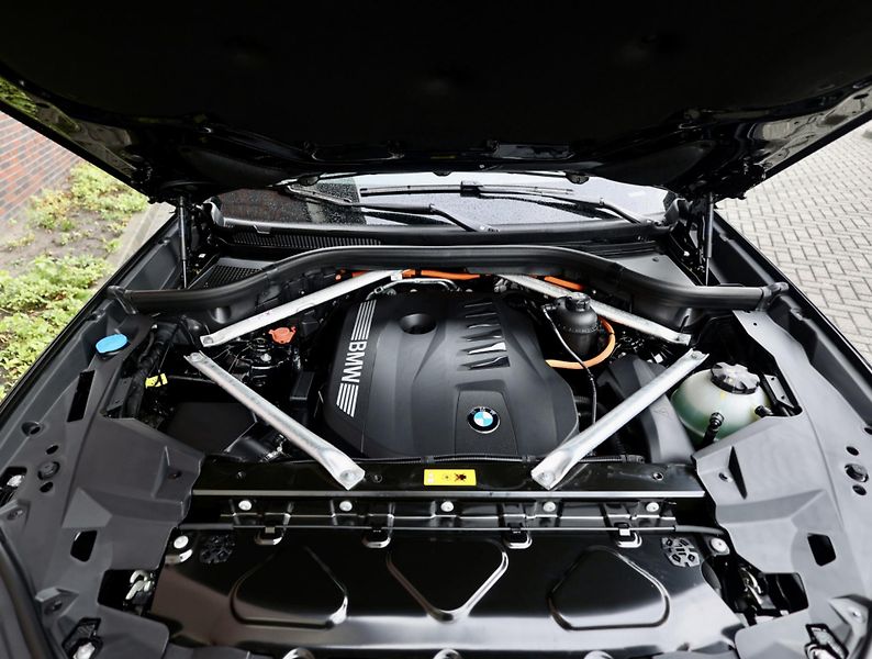 BMW X5 (2025) 50e xDrive M SPORT PRO - fotka 17 z 44