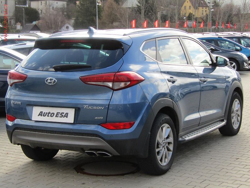 Hyundai Tucson (2016) 2.0 CRDi 4x4, AT, navi - fotka 4 z 20