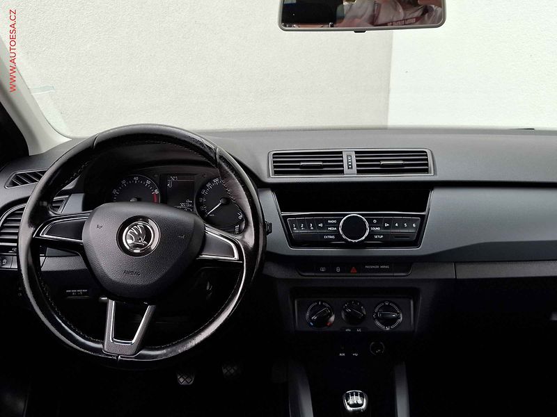 Škoda Fabia (2017) 1.0MPi, ČR, Trumf, AC - fotka 8 z 13