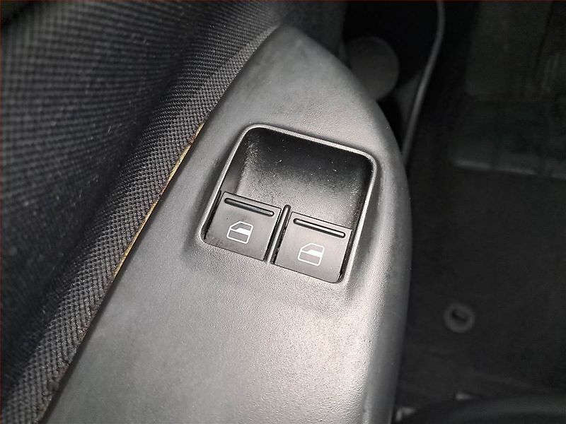 Škoda Octavia (2004) 1.6, nová STK, Tažné - fotka 17 z 17