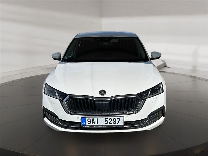 Škoda Octavia 2,0 TDI Style - fotka 2 z 11