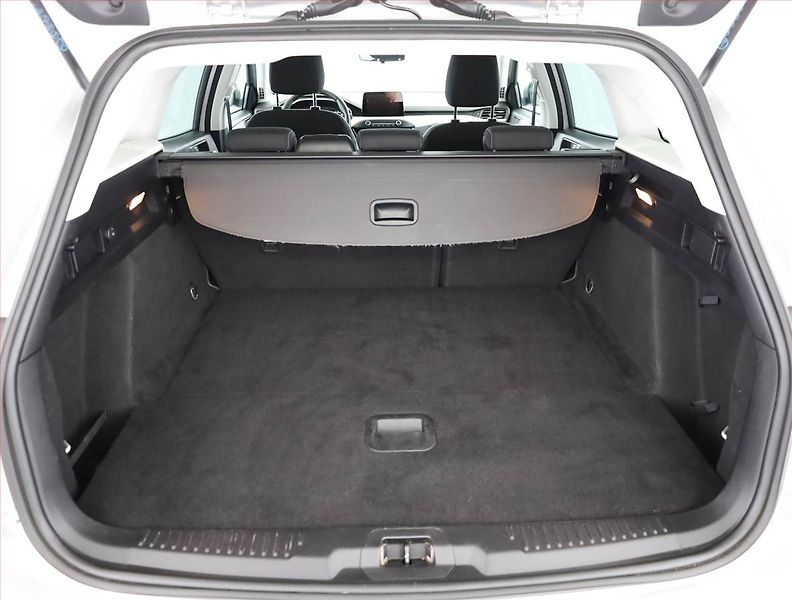 Ford Focus (2020) 1.5 EcoBlue, Tempomat - fotka 20 z 21