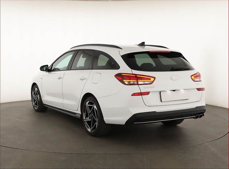 Hyundai i30 (2025) 1.5 T-GDI MHEV 48V, N-LINE - fotka 4 z 21