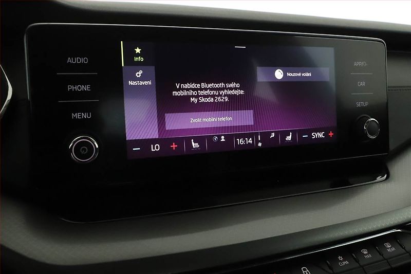 Škoda Octavia (2023) Ambition 1.5 TSI, ČR,1.maj - fotka 14 z 19