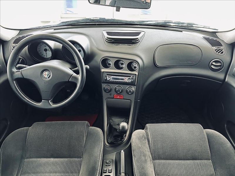 Alfa Romeo 156 2,0   16V TWIN SPARK 114kW,ČR - fotka 8 z 17