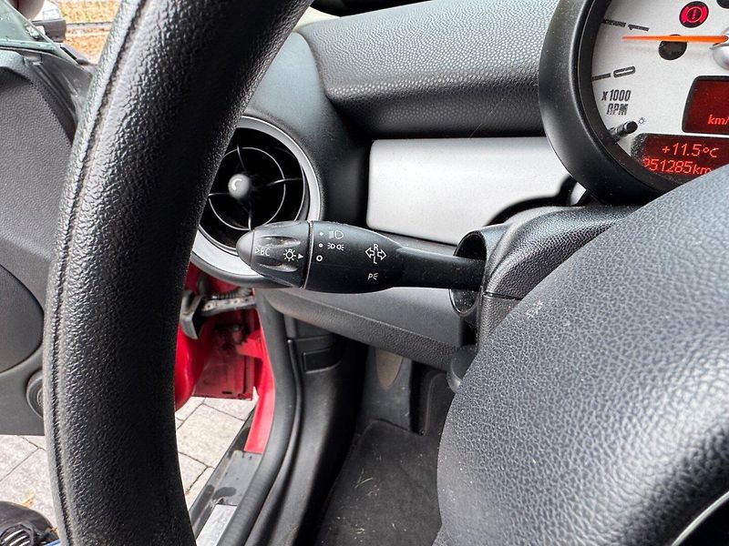 Mini One (2011) 1.6 16V - fotka 17 z 25