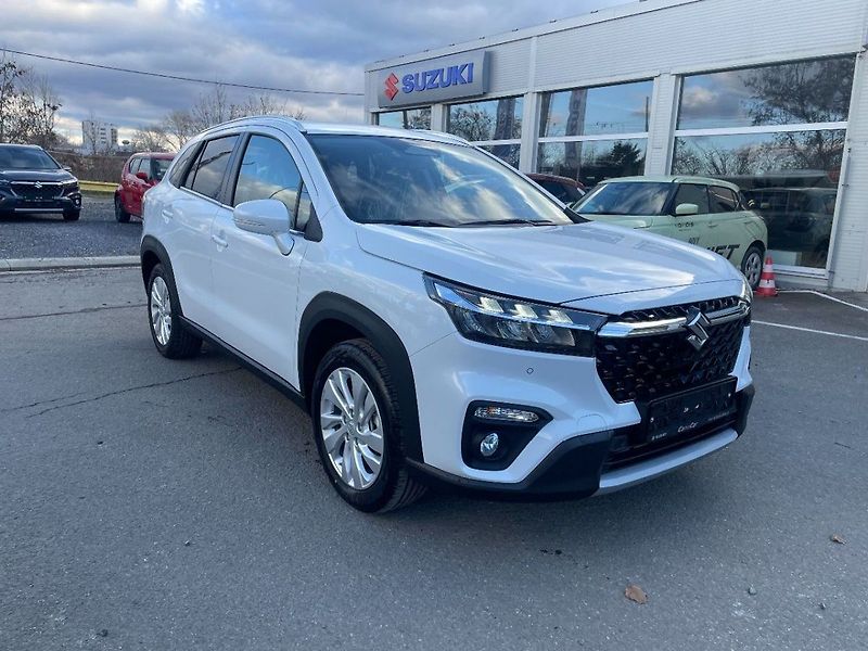 Suzuki S-Cross 4x4 Premium - fotka 1 z 10