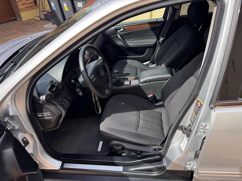 Mercedes-Benz Třídy C 200CDI 90Kw Sport Edition - fotka 7 z 25