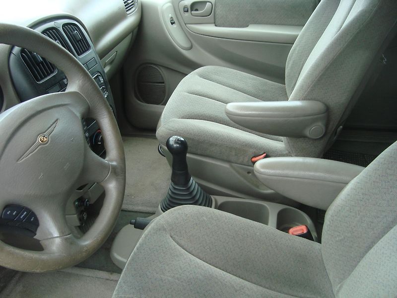 Chrysler Voyager (2002) 2,5CRD - fotka 10 z 14