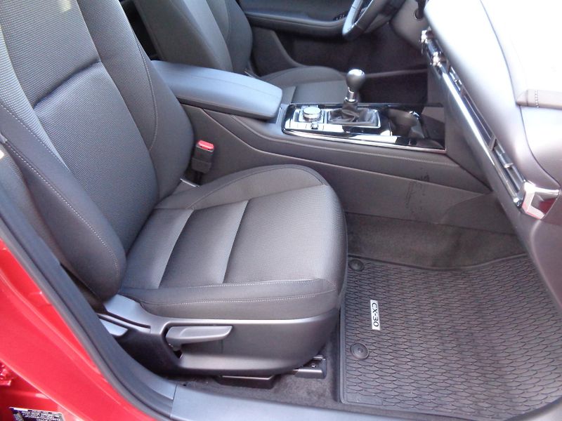 Mazda CX-30 (2026) 2,0 X186 PS , Centre-line - fotka 23 z 24